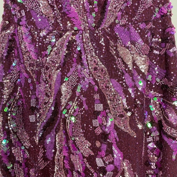 Dress the Population sequin halter gown - Picture 3 of 11